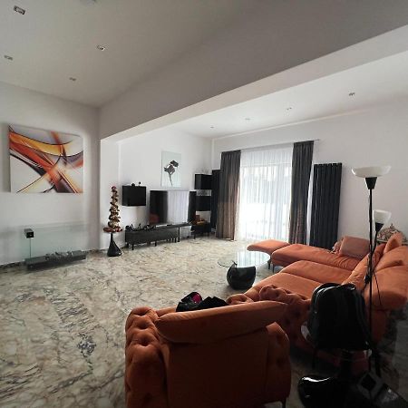 R&B Apartments เปรดัล ภายนอก รูปภาพ