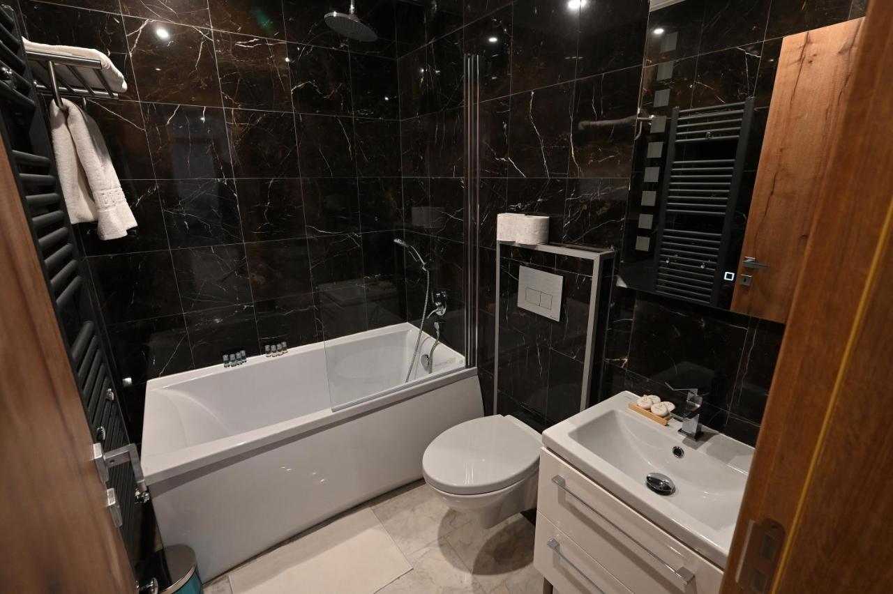 R&B Apartments เปรดัล ภายนอก รูปภาพ