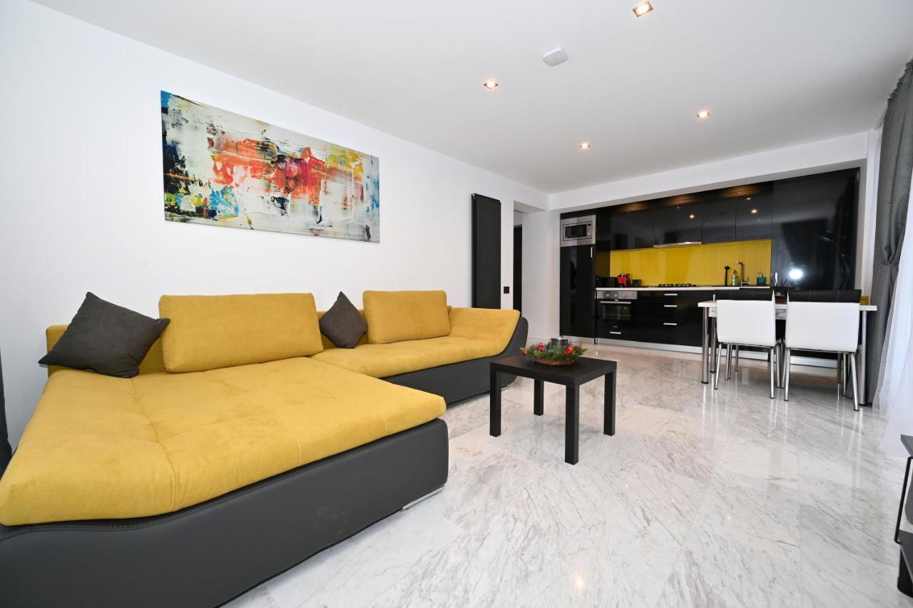 R&B Apartments เปรดัล ภายนอก รูปภาพ