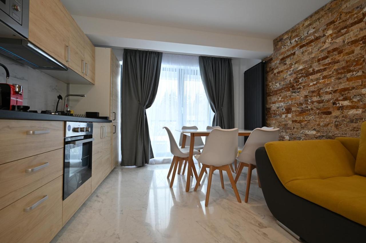 R&B Apartments เปรดัล ภายนอก รูปภาพ