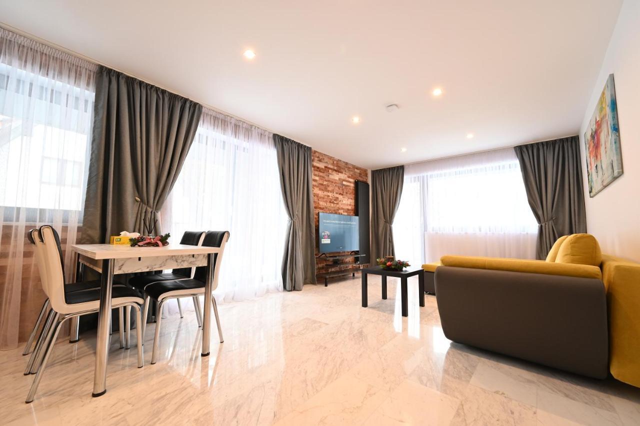 R&B Apartments เปรดัล ภายนอก รูปภาพ