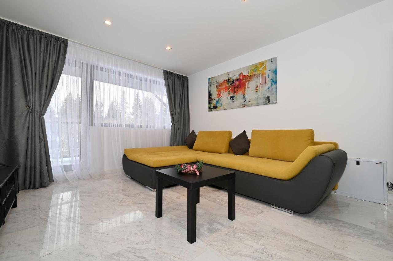 R&B Apartments เปรดัล ภายนอก รูปภาพ
