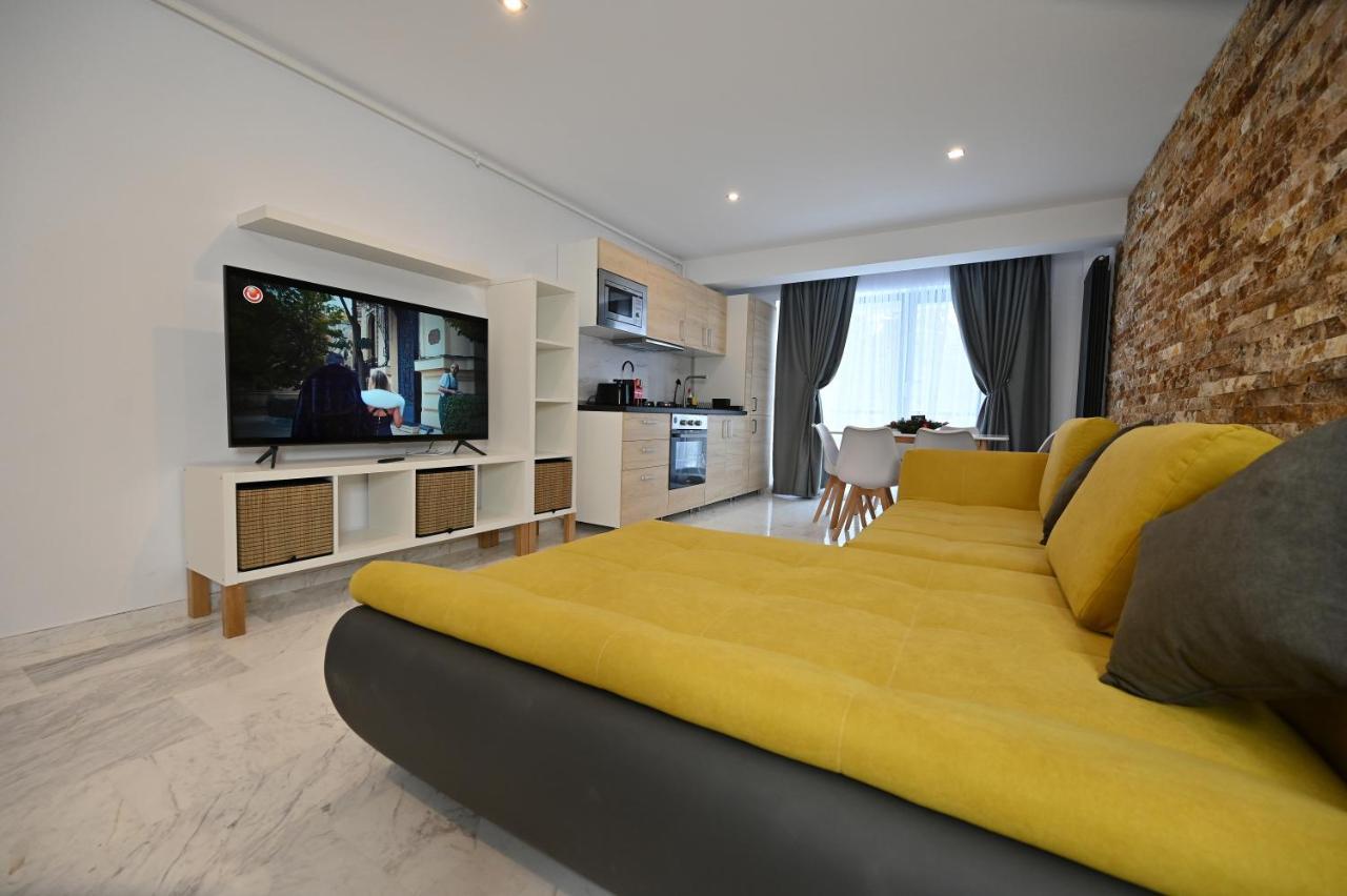 R&B Apartments เปรดัล ภายนอก รูปภาพ