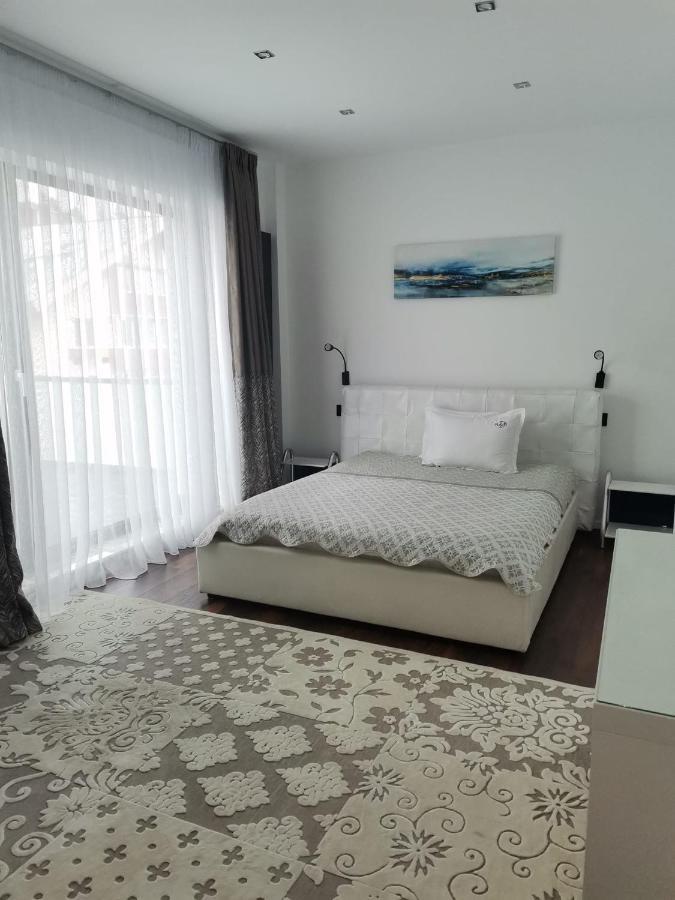 R&B Apartments เปรดัล ภายนอก รูปภาพ
