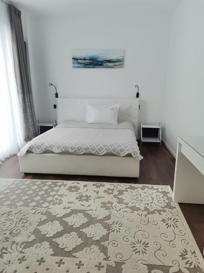R&B Apartments เปรดัล ภายนอก รูปภาพ