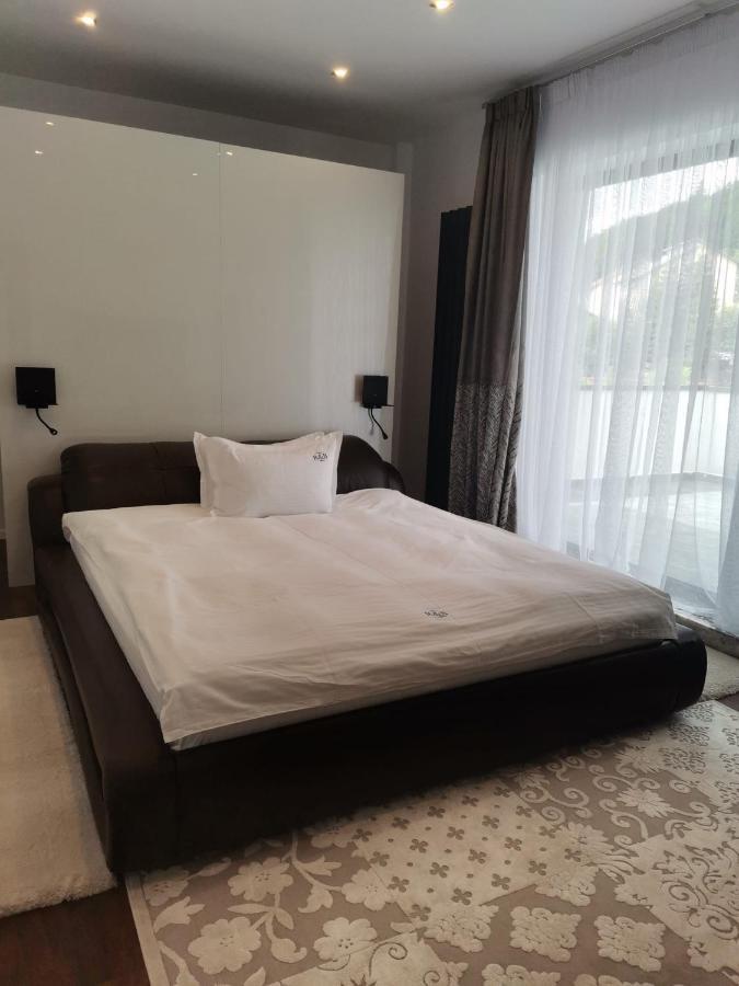 R&B Apartments เปรดัล ภายนอก รูปภาพ