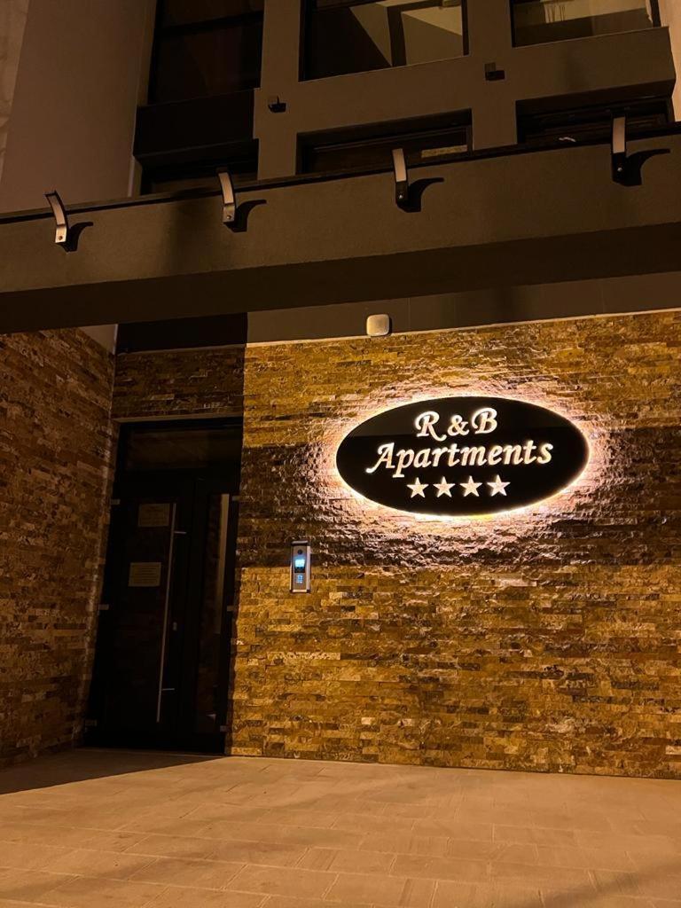 R&B Apartments เปรดัล ภายนอก รูปภาพ